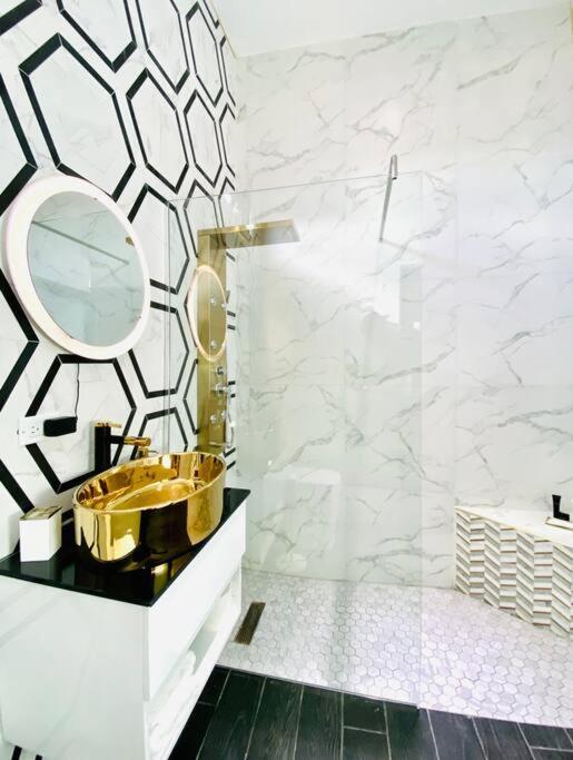 Pasavento - Modern Black Suite Camaceyes المظهر الخارجي الصورة